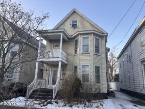 42 Kelton Avenue Schenectady, NY 12307