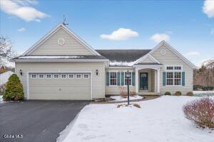 8 Danbury Court Clifton Park, NY 12065