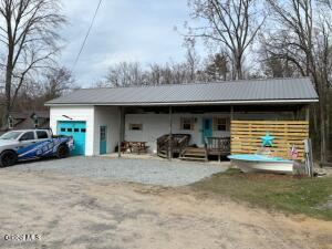 135 Pike Street Broadalbin, NY 12025
