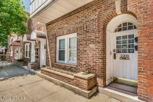 2209 15th Street Troy, NY 12180