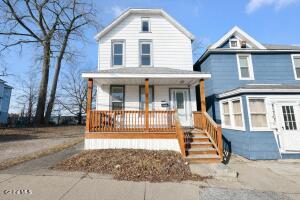11 Landon Terrace Schenectady, NY 12308
