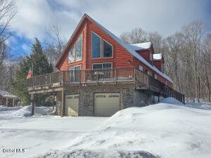 157 Maplewood Drive Gloversville, NY 12078