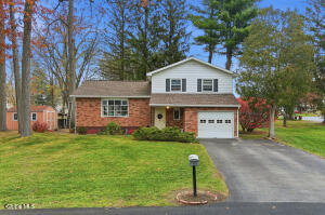 4 Flicker Drive Latham, NY 12110