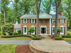 30 Longwood Drive Saratoga Springs, NY 12866