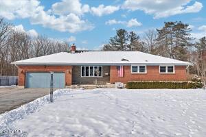 6 Evergreen Boulevard Glenville, NY 12302