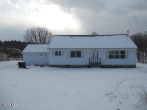 90 Tomhannock Road Valley Falls, NY 12185