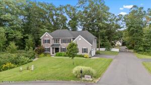 76 Tamarack Lane Niskayuna, NY 12309
