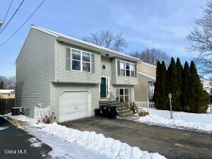 475 Chadwick Road Schenectady, NY 12304
