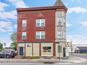 208 Front Street Schenectady, NY 12305