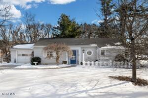 5 Maple Ridge Avenue East Greenbush, NY 12061
