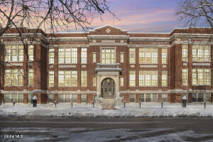 137 Front Street Schenectady, NY 12305