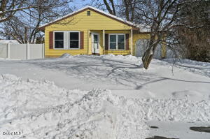 4 Silverberry Place Albany, NY 12211