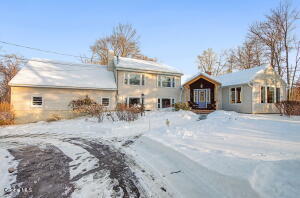 42 Wildwood Lane Selkirk, NY 12158