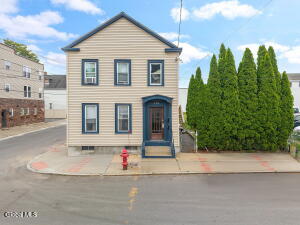 206 Front Street Schenectady, NY 12305