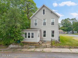 7 Center Street Schenectady, NY 12302