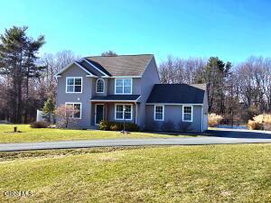 128 Abbey Road Poestenkill, NY 12140