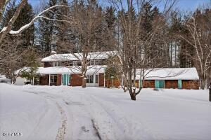 84 Climer Circle West Sand Lake, NY 12196