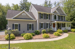 26 Marie Heights West Sand Lake, NY 12196