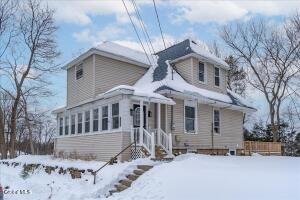 45 Lorraine Avenue Schenectady, NY 12304
