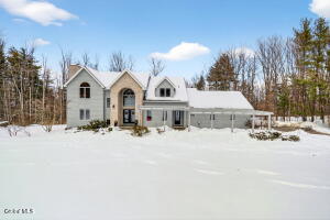 27 Indian Pipe Drive Wynantskill, NY 12198