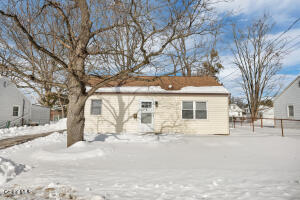 3 Miracle Lane Albany, NY 12211