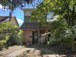 32 Ray Street Niskayuna, NY 12309