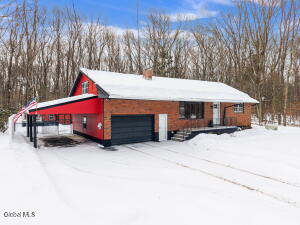 437 E Lucille Lane Rotterdam, NY 12306