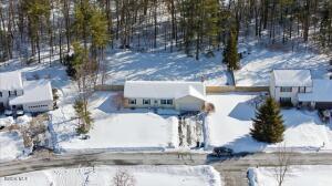 21 Pinewood Hollow Road Queensbury, NY 12804