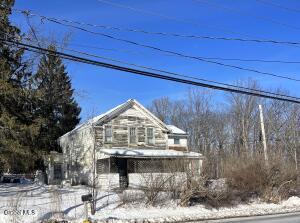 3 Agawam Lane Altamont, NY 12009