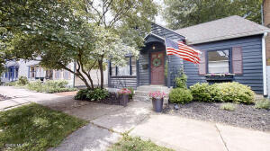 207 Regent Street Saratoga Springs, NY 12866