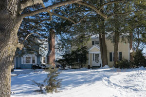 1152 Van Curler Avenue Schenectady, NY 12308