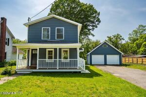 11 N Park Street Cambridge, NY 12816