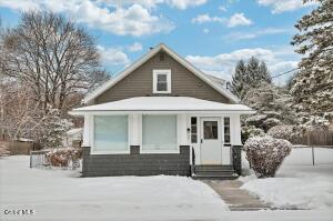 37 Hamilton Avenue Troy, NY 12180