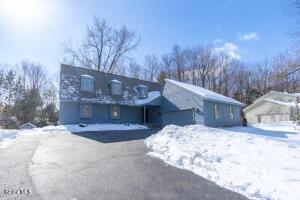 21 Orchard Park Drive Clifton Park, NY 12065