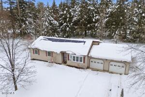 17 Echo Lane Warrensburg, NY 12885