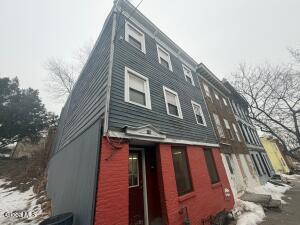 143 Clinton Street Albany, NY 12202