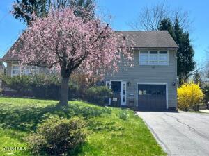 2318 Plum Street Niskayuna, NY 12309