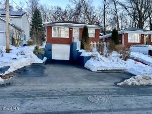 37 Hillcrest Avenue Albany, NY 12203