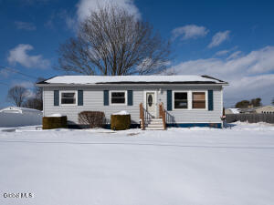 16 Royal Road Stuyvesant, NY 12173