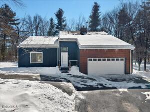 72 Cole Lane Troy, NY 12180