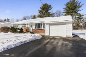 1109 St Jude Drive Schenectady, NY 12303