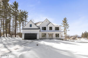 223 Pinewood Drive Schenectady, NY 12303