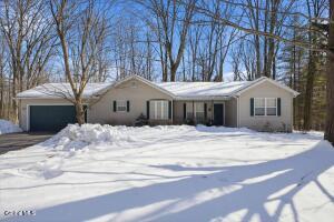 11 Schuyler Way Gansevoort, NY 12831