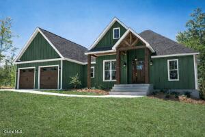 20 Hidden Pond Way Gansevoort, NY 12831