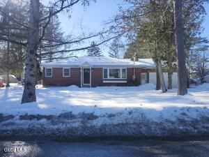 27 Kirby Road Saratoga Springs, NY 12866