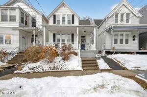 14 Parkview Court Troy, NY 12180