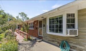 1911 Golf Avenue Schenectady, NY 12308