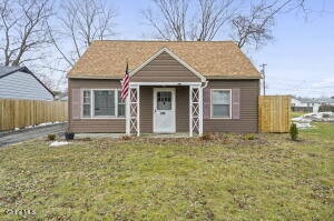 299 Lincoln Boulevard Greenport, NY 12534