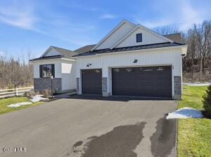 24 Wetherby Court Cohoes, NY 12047