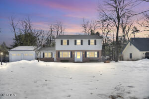 15 Cedarwood Drive Queensbury, NY 12804